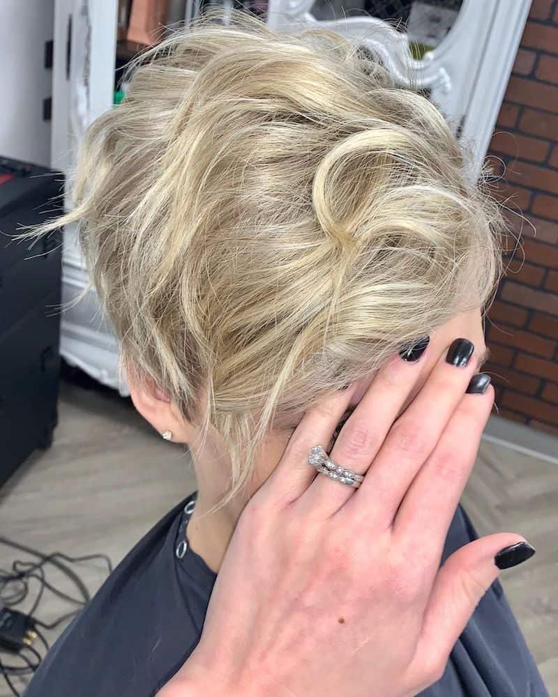 12-pixie-hair-cut-june-2020