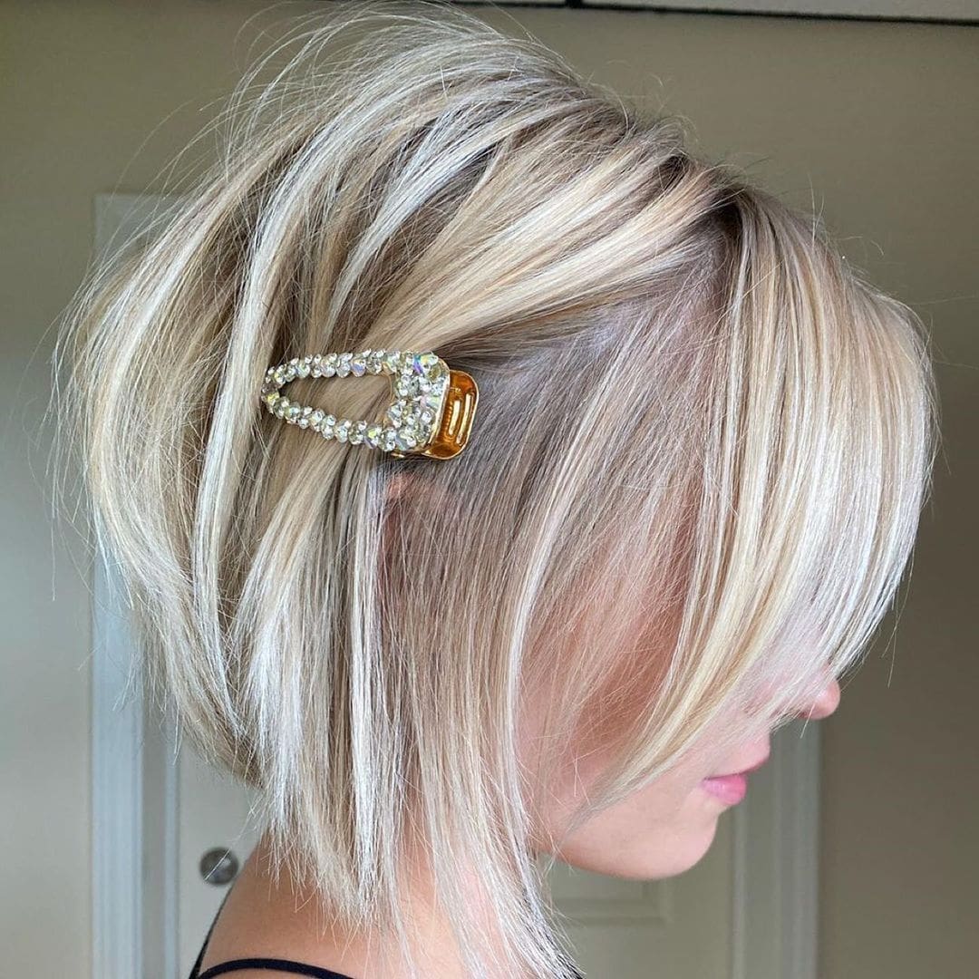 18-short-hairstyles-modern-salon