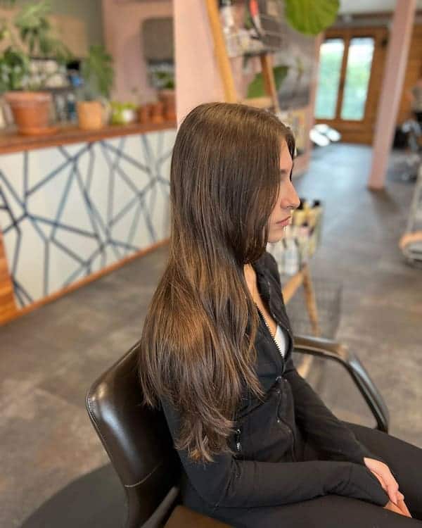 blonde-massage-butterfly-haircut Blonde Massage Butterfly Haircut