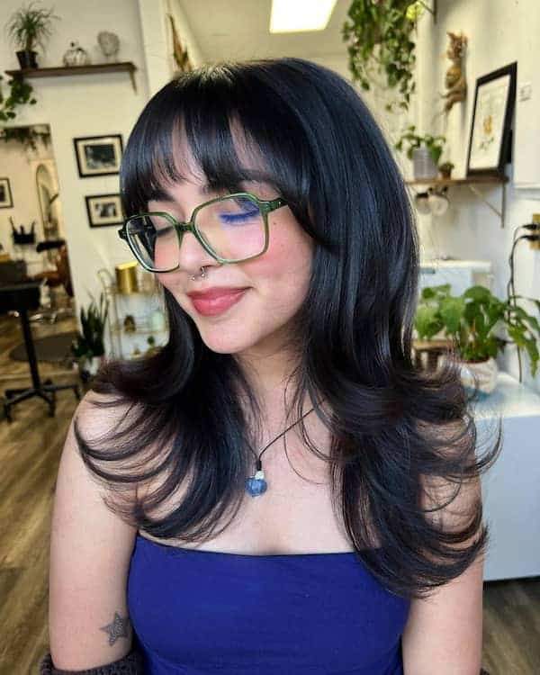 bouncy-feathered-haircut-with-fringe Bouncy Feathered Haircut with Fringe