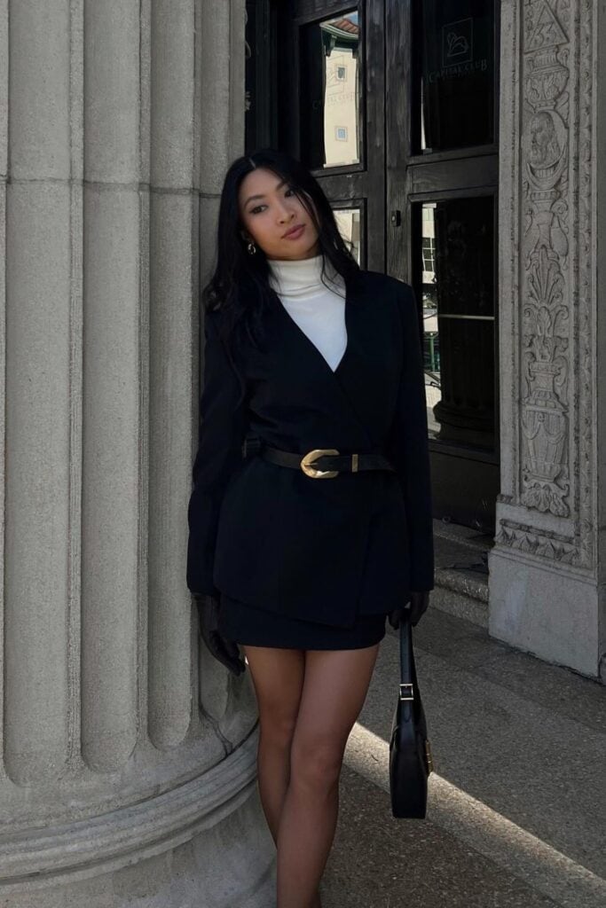 business-casual-outfits-12-683x1024-1 Mini Skirt Suit for a Modern Edge