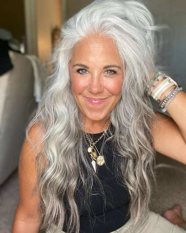 chic-fluffy-gray-hair Chic Fluffy Gray Hair