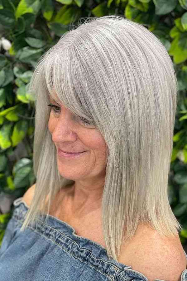 classic-side-swept-bangs Classic Side-Swept Bangs