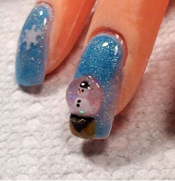 festive-snow-globe-nails Festive Snow Globe Nails