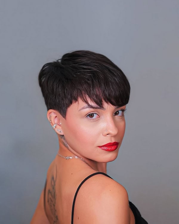 glam-pixie-with-choppy-bangs