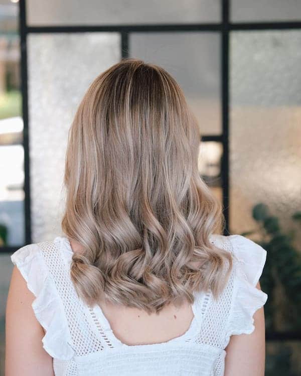 Glam Wavy Haircut