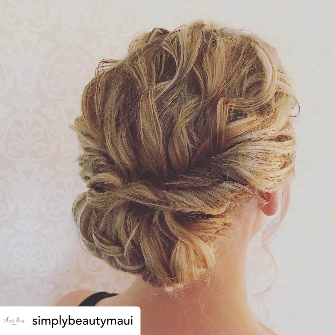 A Gibson tuck is the perfect hairstyle for work!
