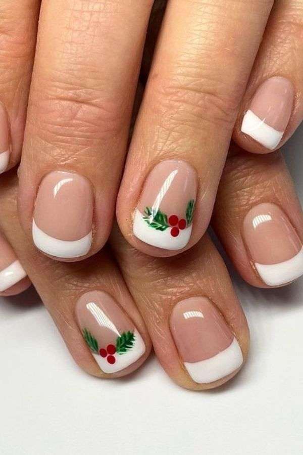holly-and-berries-nails Holly and Berries Nails