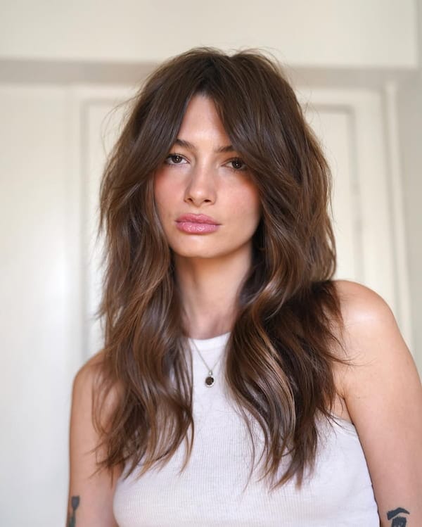 long-shaggy-haircut-with-curtain-bangs