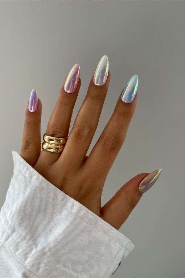 mermaid-inspired-nails Mermaid-Inspired Nails