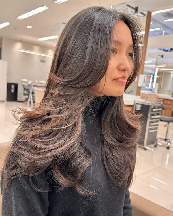 messy-butterfly-haircut-with-long-layers Messy Butterfly Haircut with Long Layers