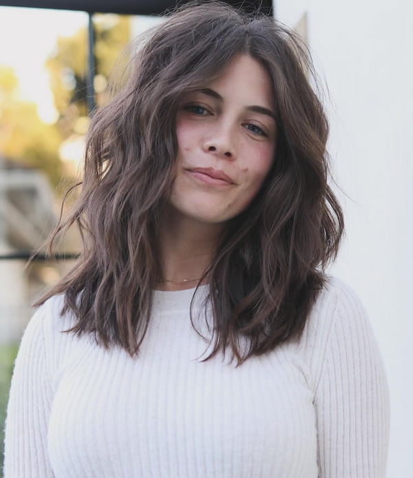 Mid-length Balayage with Soft Waves