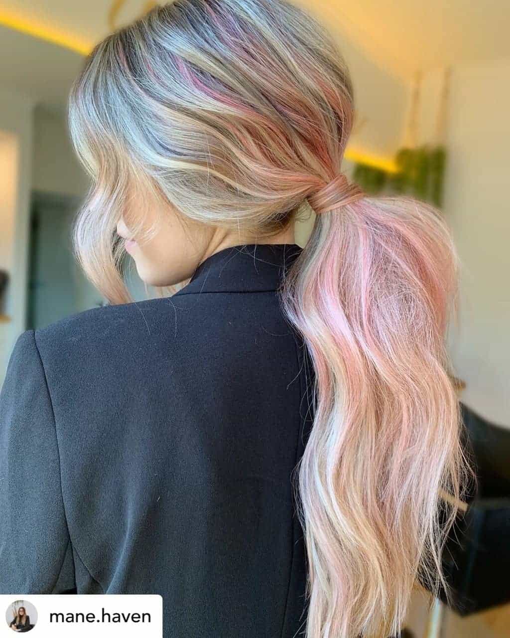 A voluptuous ponytail is perfect for next-day hair! Check out more of my favorite next-day hairstyles!