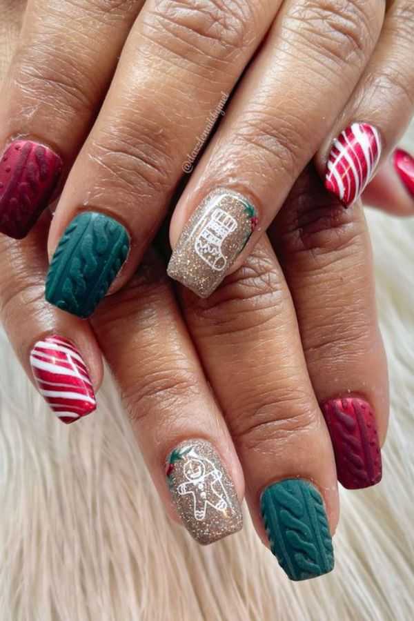 peppermint-swirl-nails Peppermint Swirl Nails