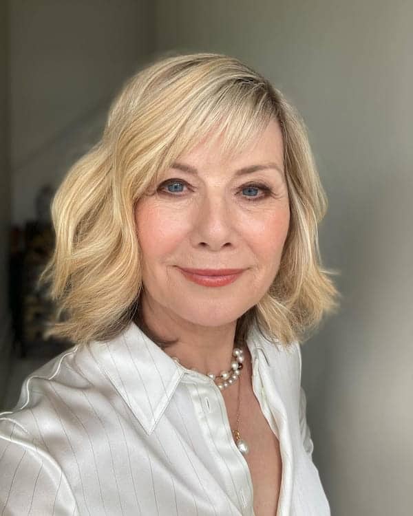 short-haircut-with-beach-waves