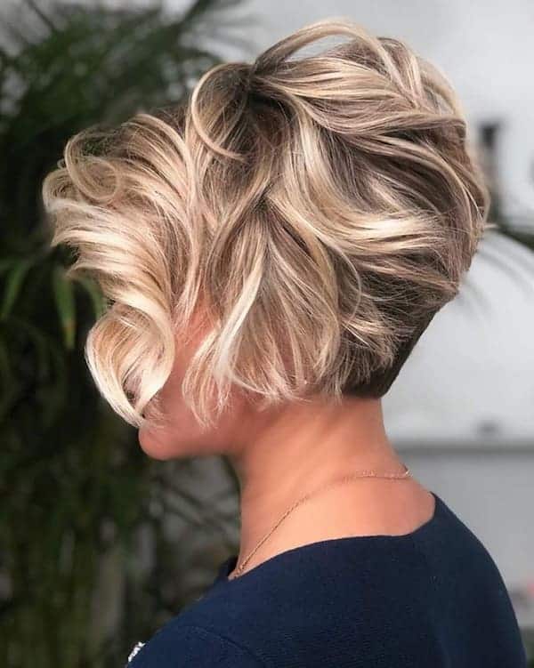 short-haircut-with-messy-layers