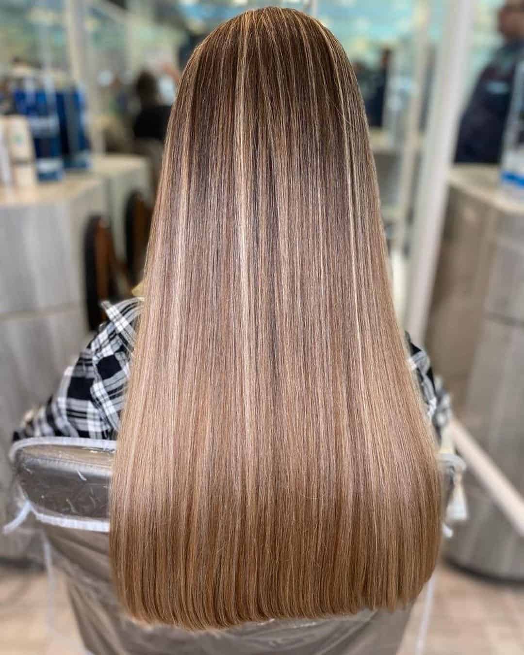 types-of-highlights-12 Gorgeous lowlights on long straight hair.