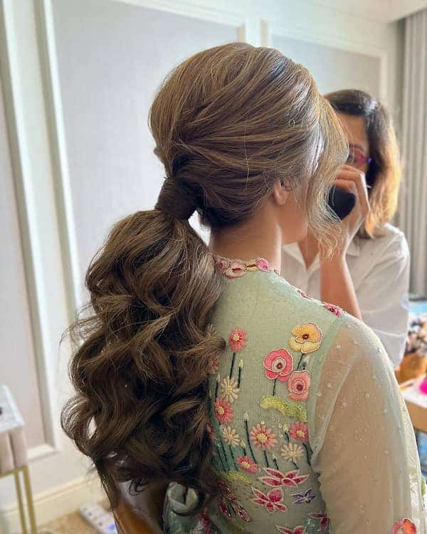 voluminous-ponytail Voluminous Ponytail