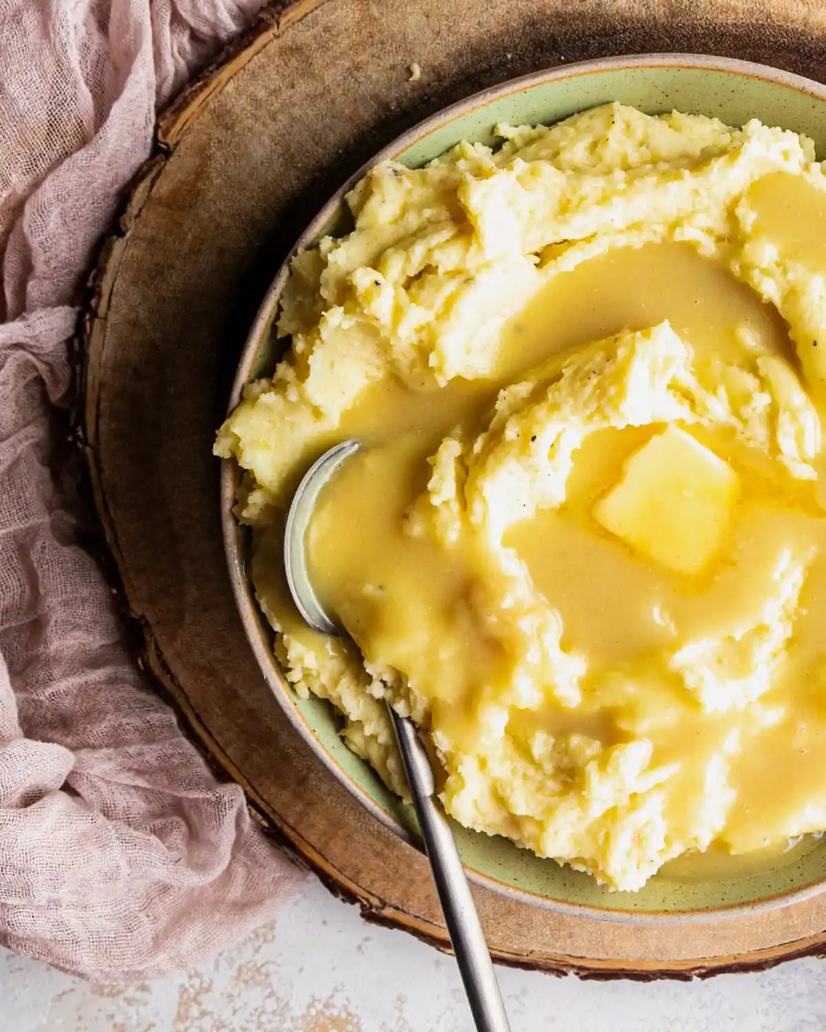 Creamy Buttery Whipped Mashed Potatoes