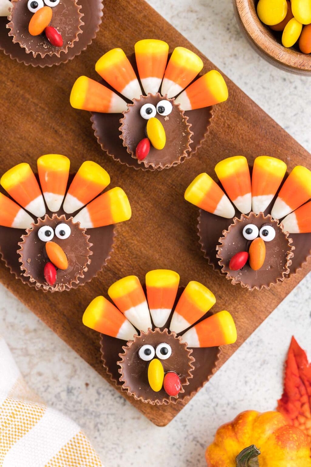 Thanksgiving Cookie Turkey