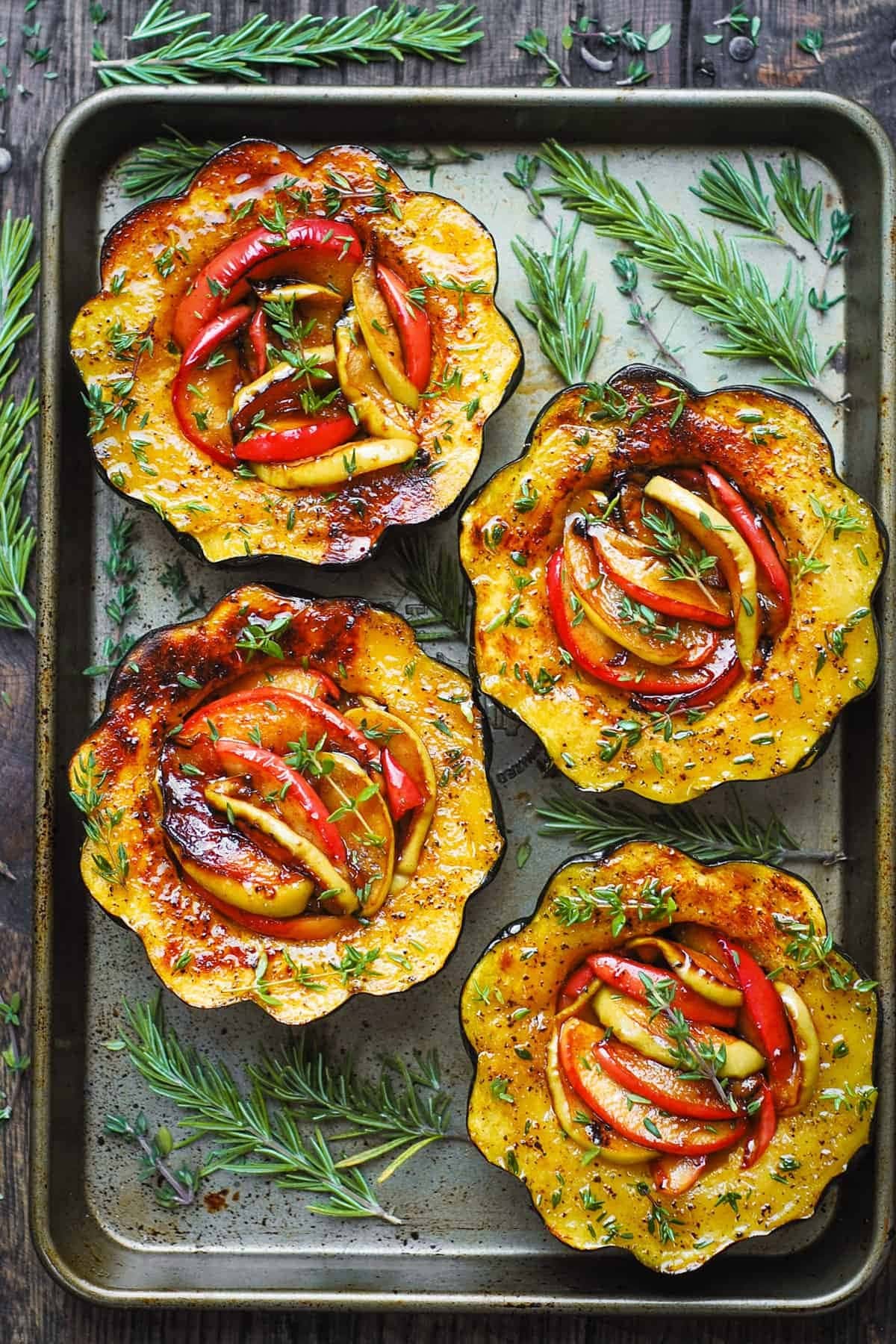 Apple-Stuffed Baked Acorn Squash